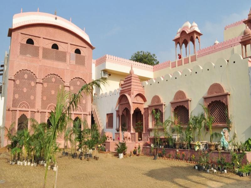 Hotel Suroth Mahal Luhāru Exterior foto